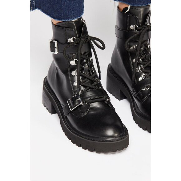 Free People Black Vegan Combat Lace Up Boots Women's Size 5 New In Box - Picture 2 of 3